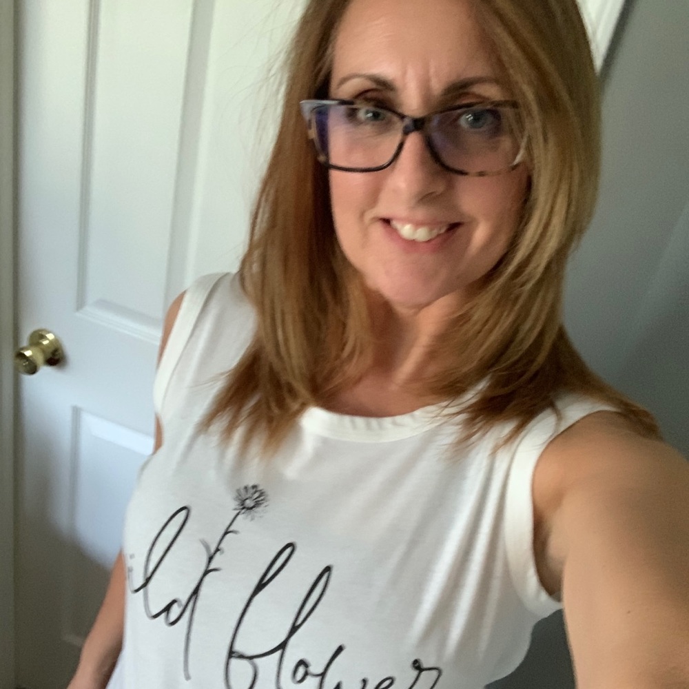 Meet your Posher, Liana